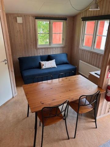 Bredsands Och Bad- Bredsandsstugor Hébergement de vacances Enköping